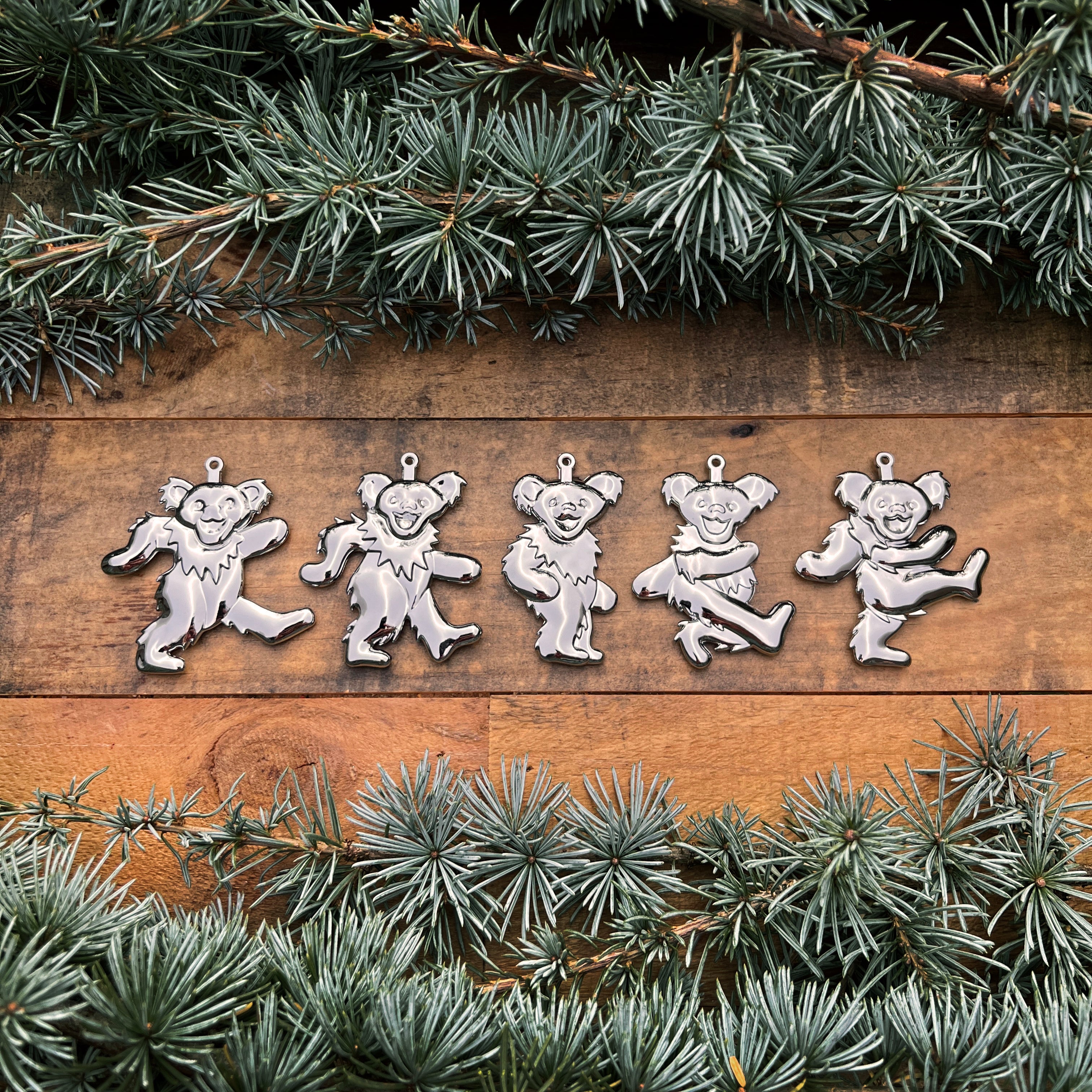 the 5 METAL BEARS ORNAMENT SET - Grateful Fred - Ornament