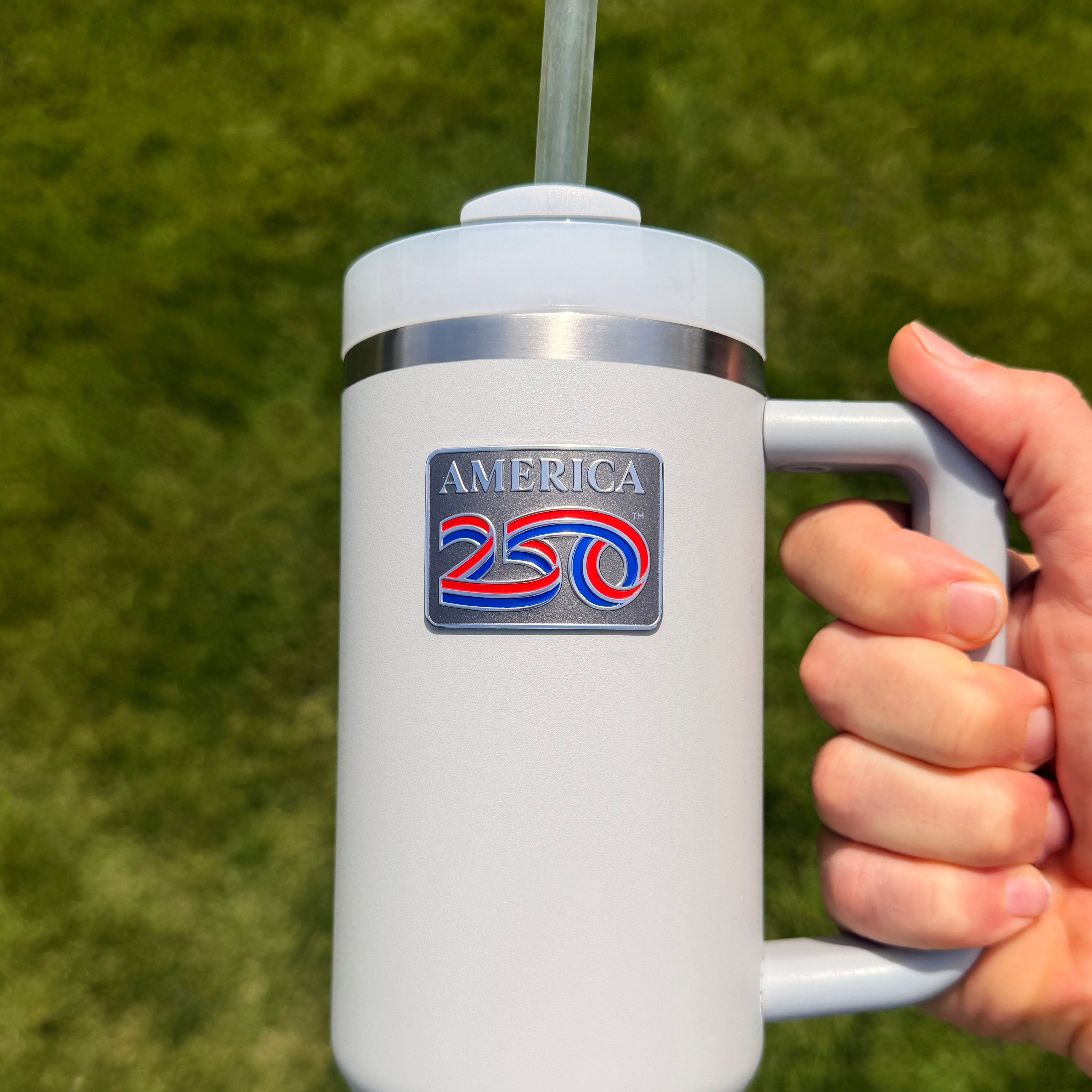the AMERICA250™ BOTTLE BADGE - Grateful Fred -