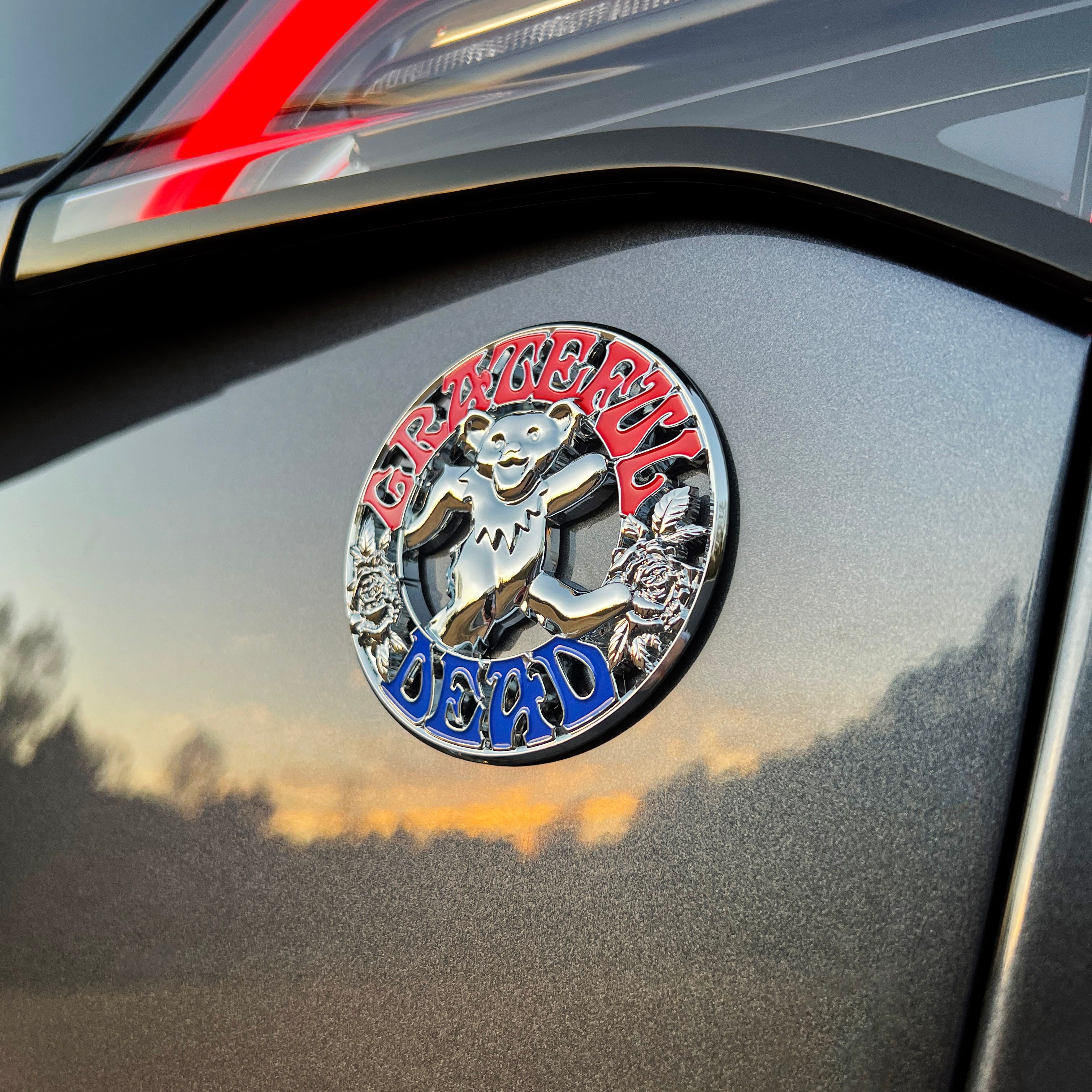 the BEAR & ROSES BADGE - Grateful Fred - Badge