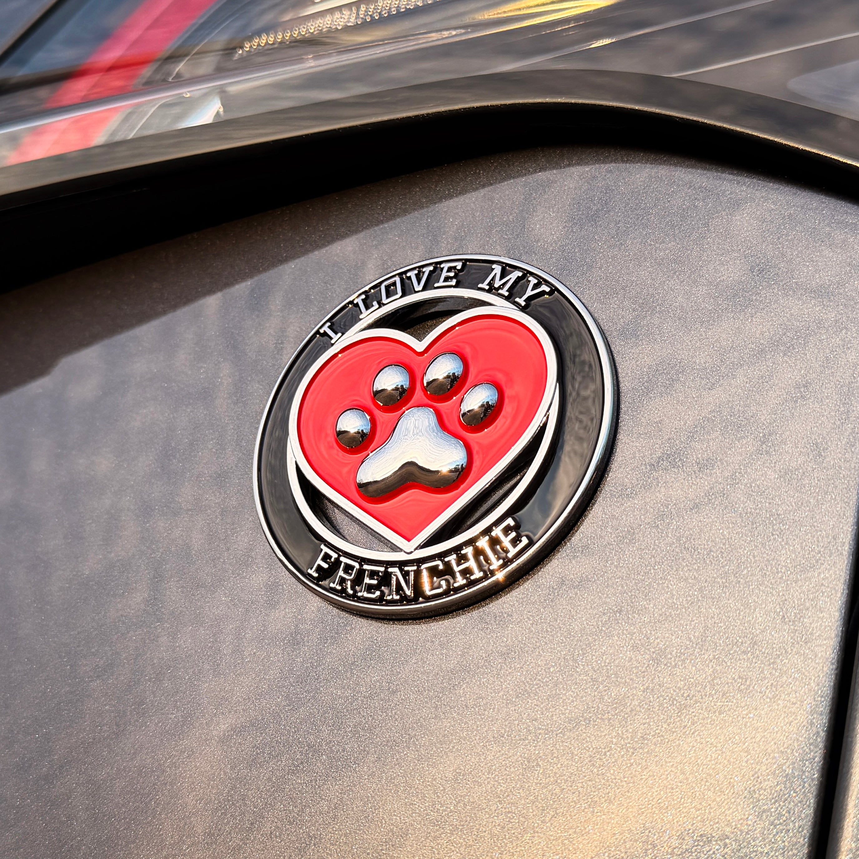 the I ♥️ MY FRENCHIE BADGE - Grateful Fred -