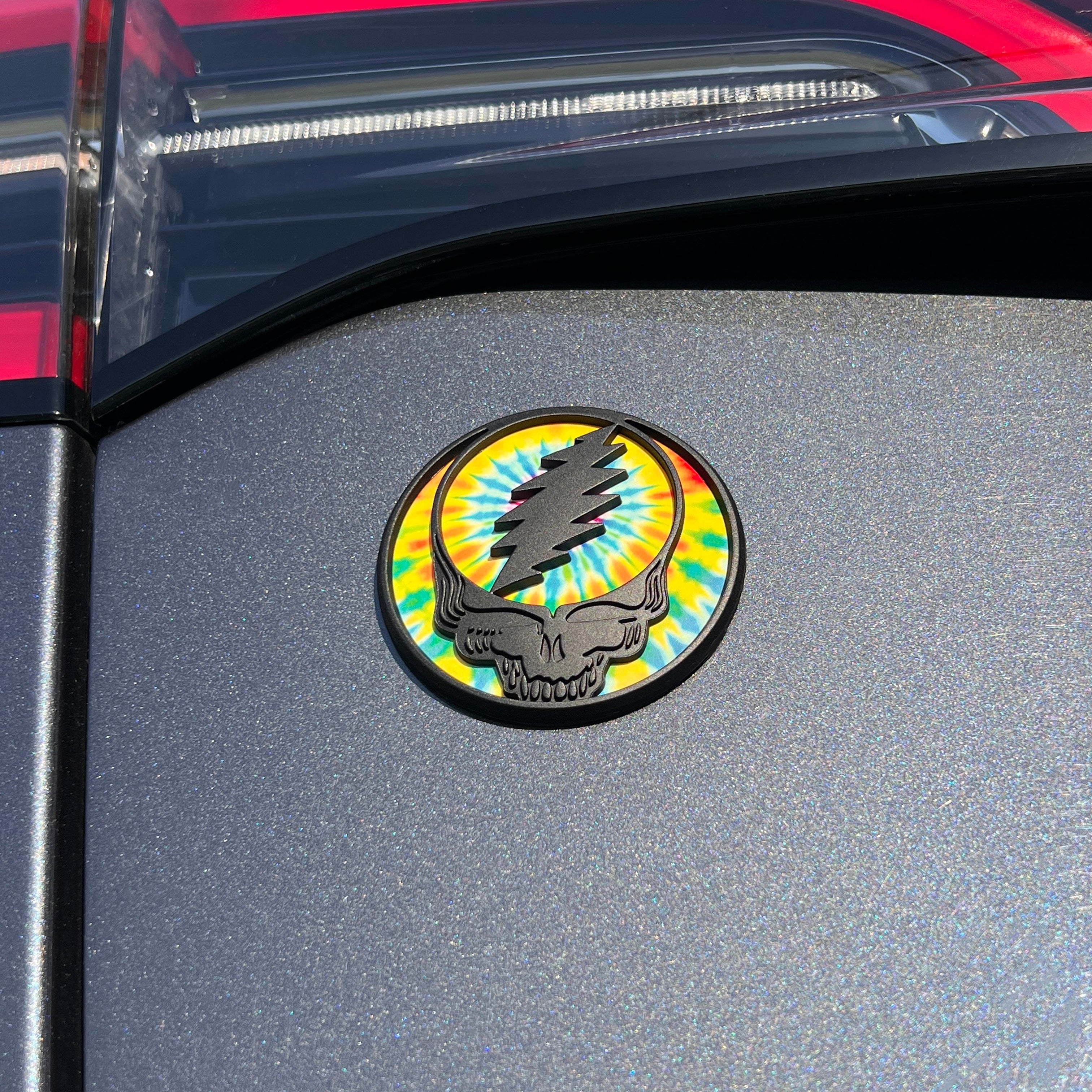 the STEALIE 2.0 - MATTE BLACK & TIE DYE - Grateful Fred - Badge