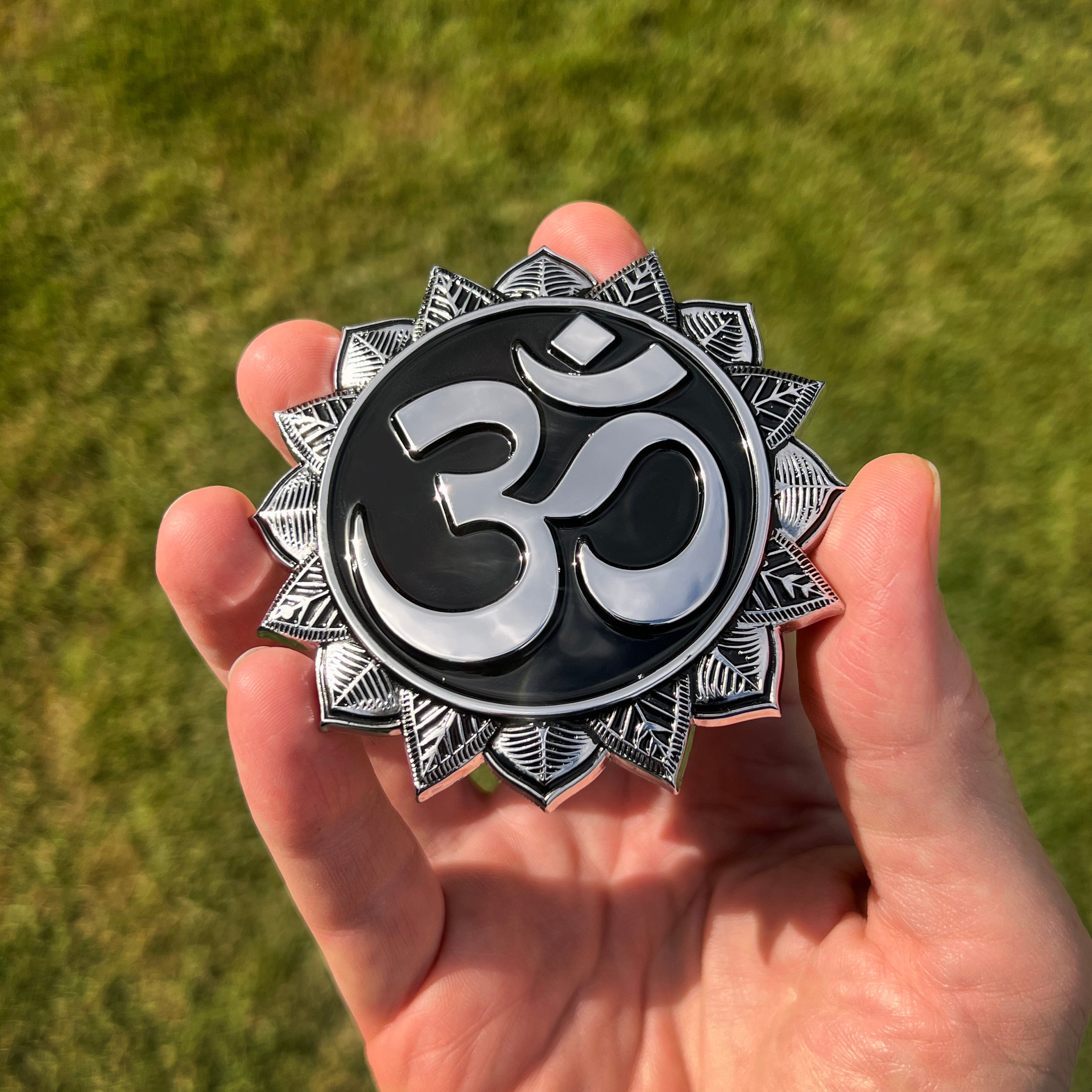 the OM BADGE - Grateful Fred - Badge