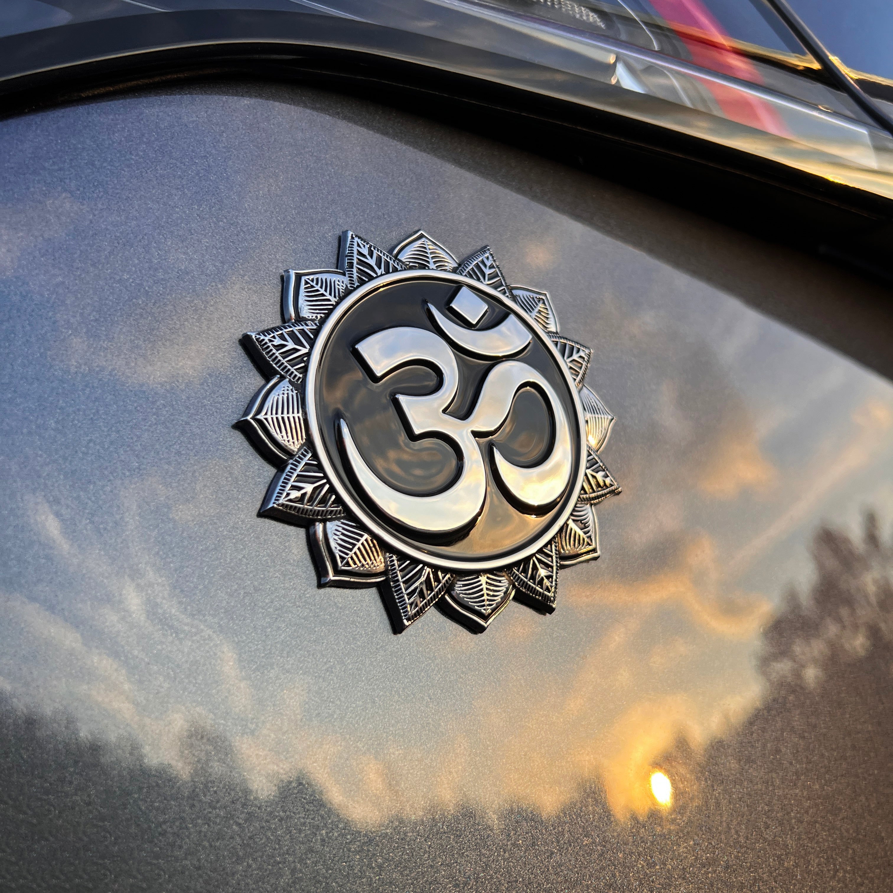 the OM BADGE - Grateful Fred - Badge