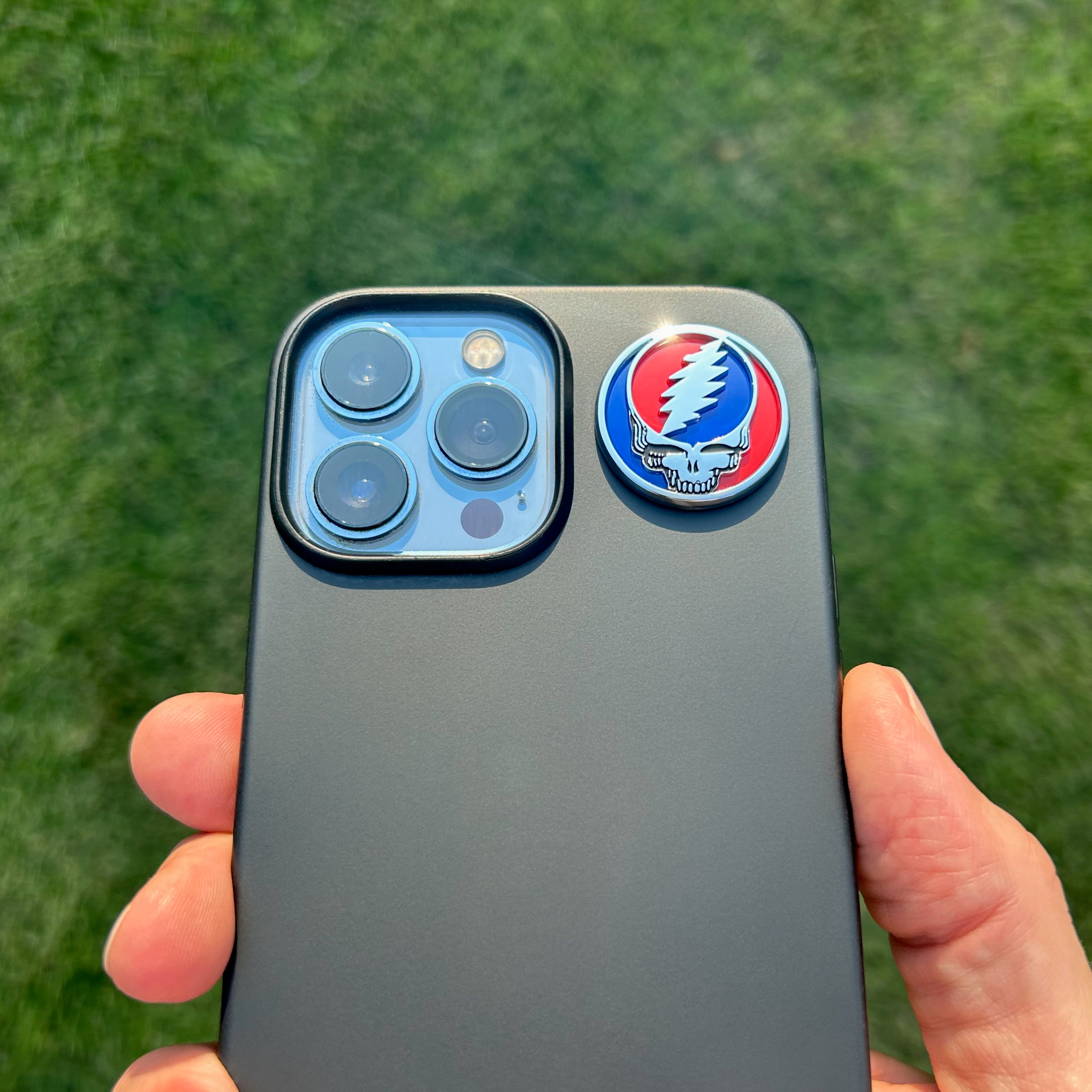 the MINI STEALIE 2.0 (SINGLE) - Grateful Fred - Mini Badge