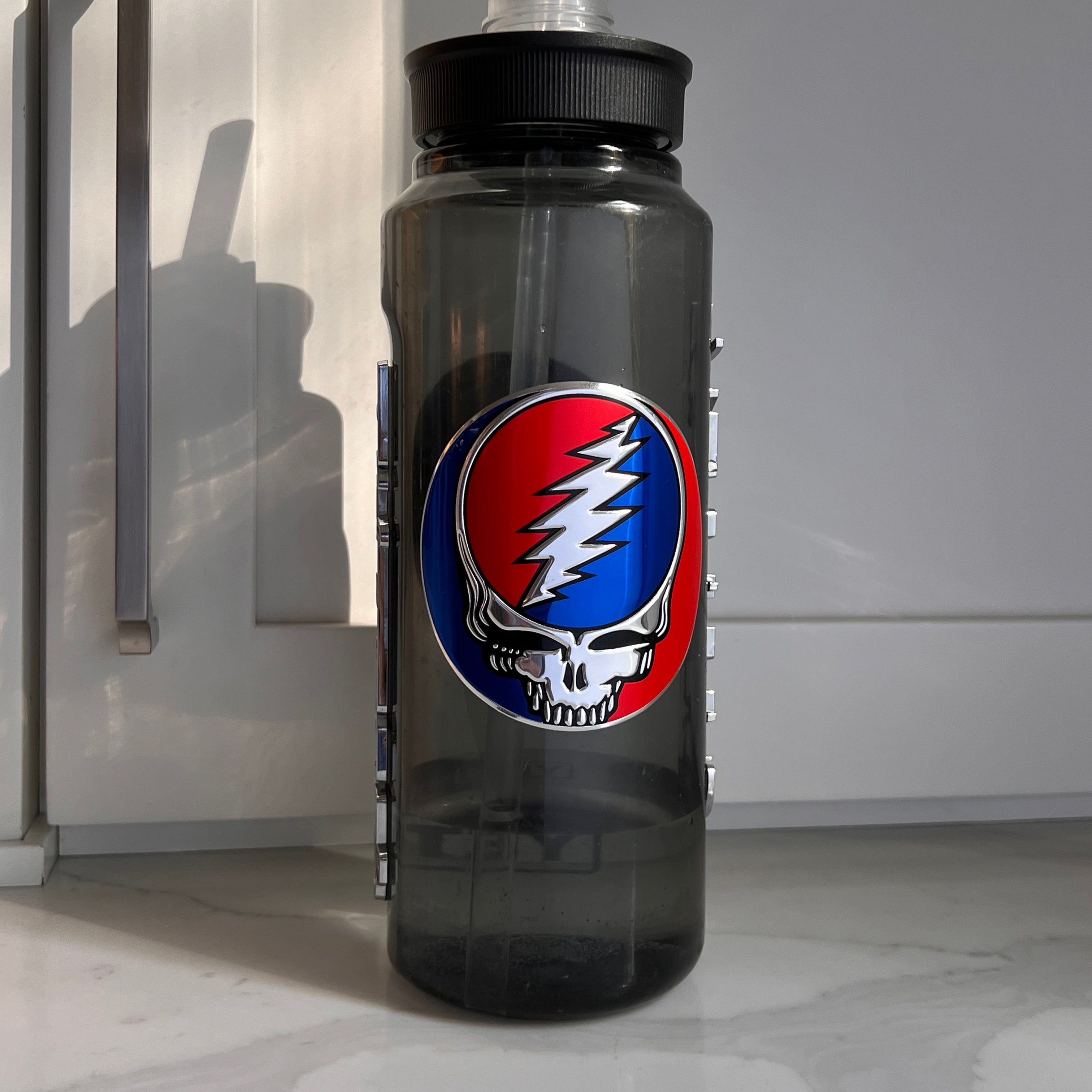 the STEALIE BOTTLE BADGE - 3 PACK - Grateful Fred - Bottle Badges