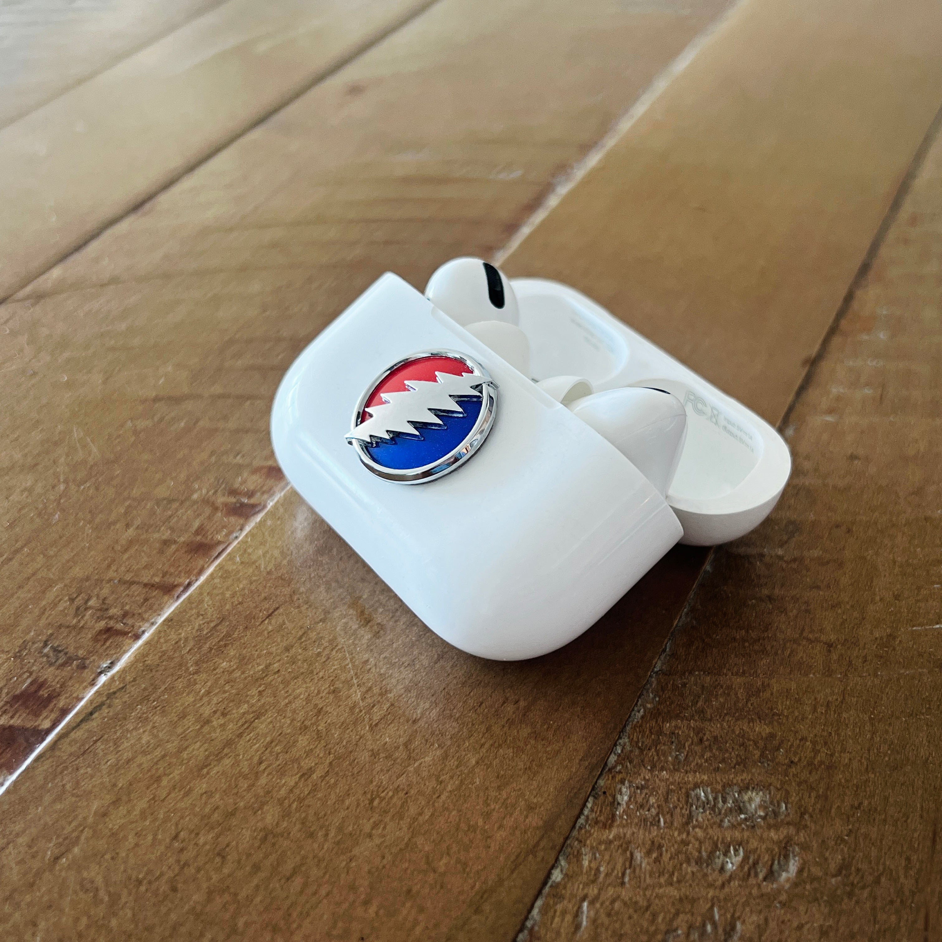 the STEALIE BOLT BADGE - Grateful Fred - Badge