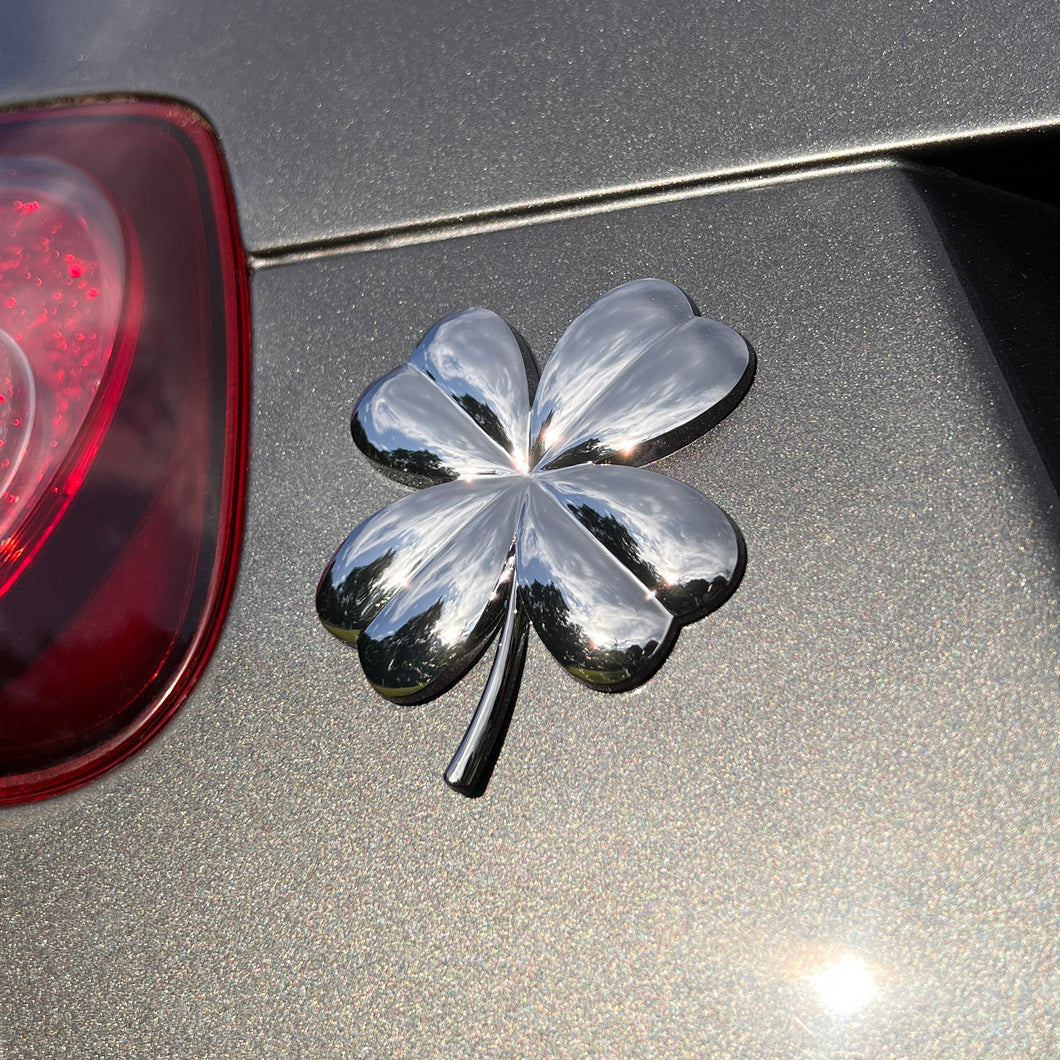 the 4 LEAF CLOVER BADGE - Grateful Fred   - 