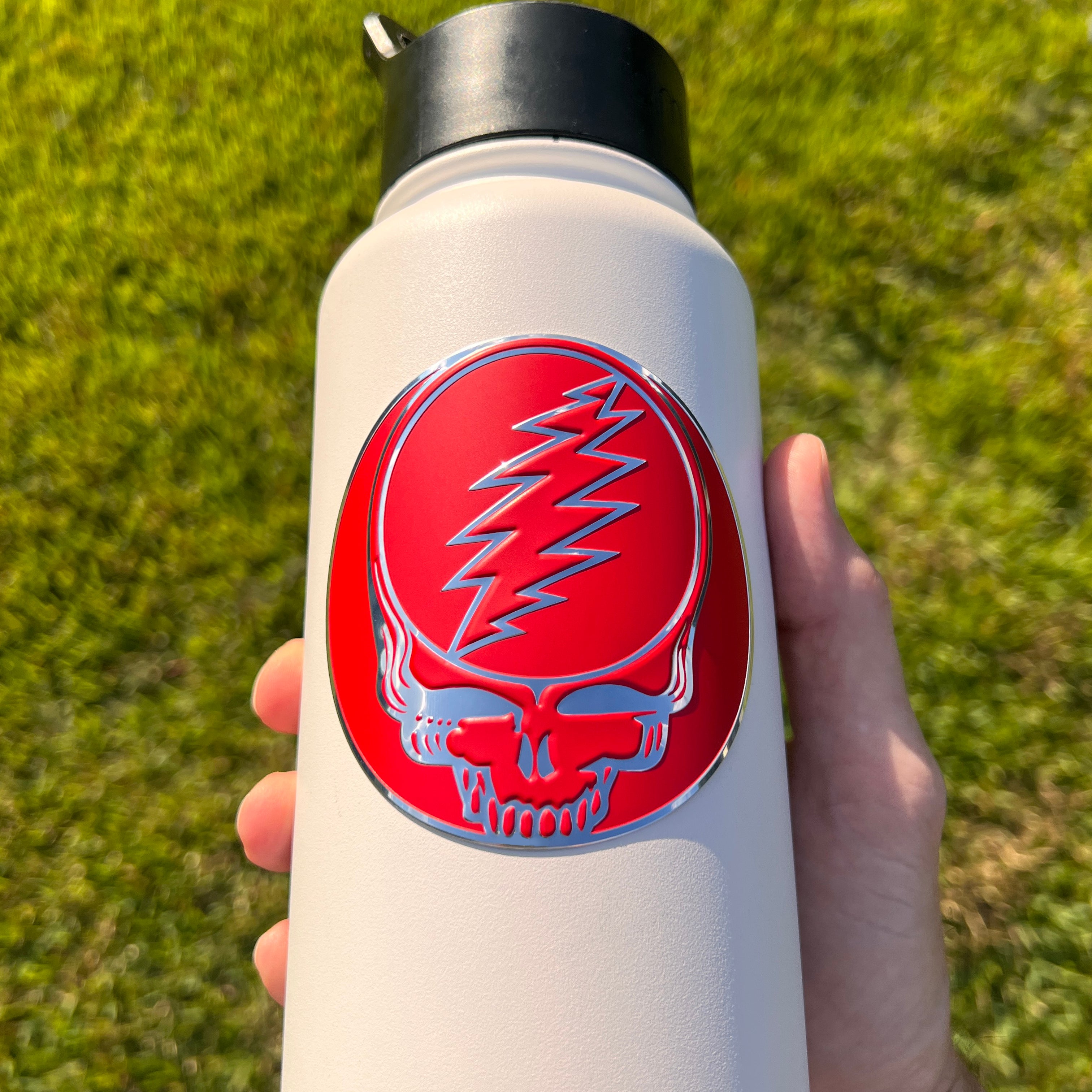 the COLOR STEALIE BOTTLE BADGE - 2 PACK