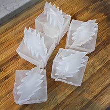 Load image into Gallery viewer, the 6 BOLT-CUBE ICE MOLD - Grateful Fred   - 
